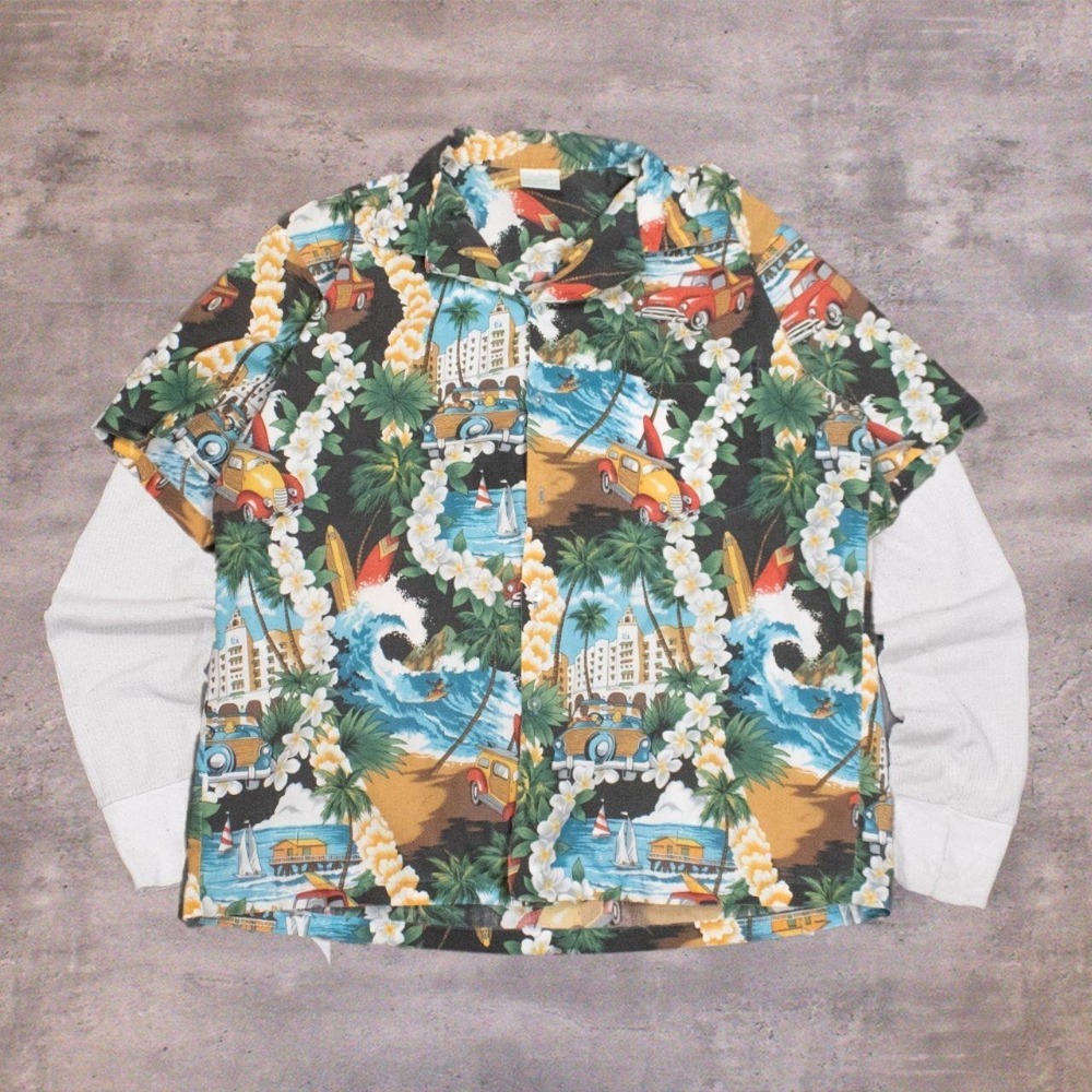 Vintage 80's Hawaiian Made in Hawaii All Over Print Short Sleeve Button Up Shirt